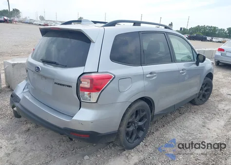 2018 Subaru Forester 2.5I Premium z USA, uszkodzony, nr VIN JF2SJAGC0JH557393